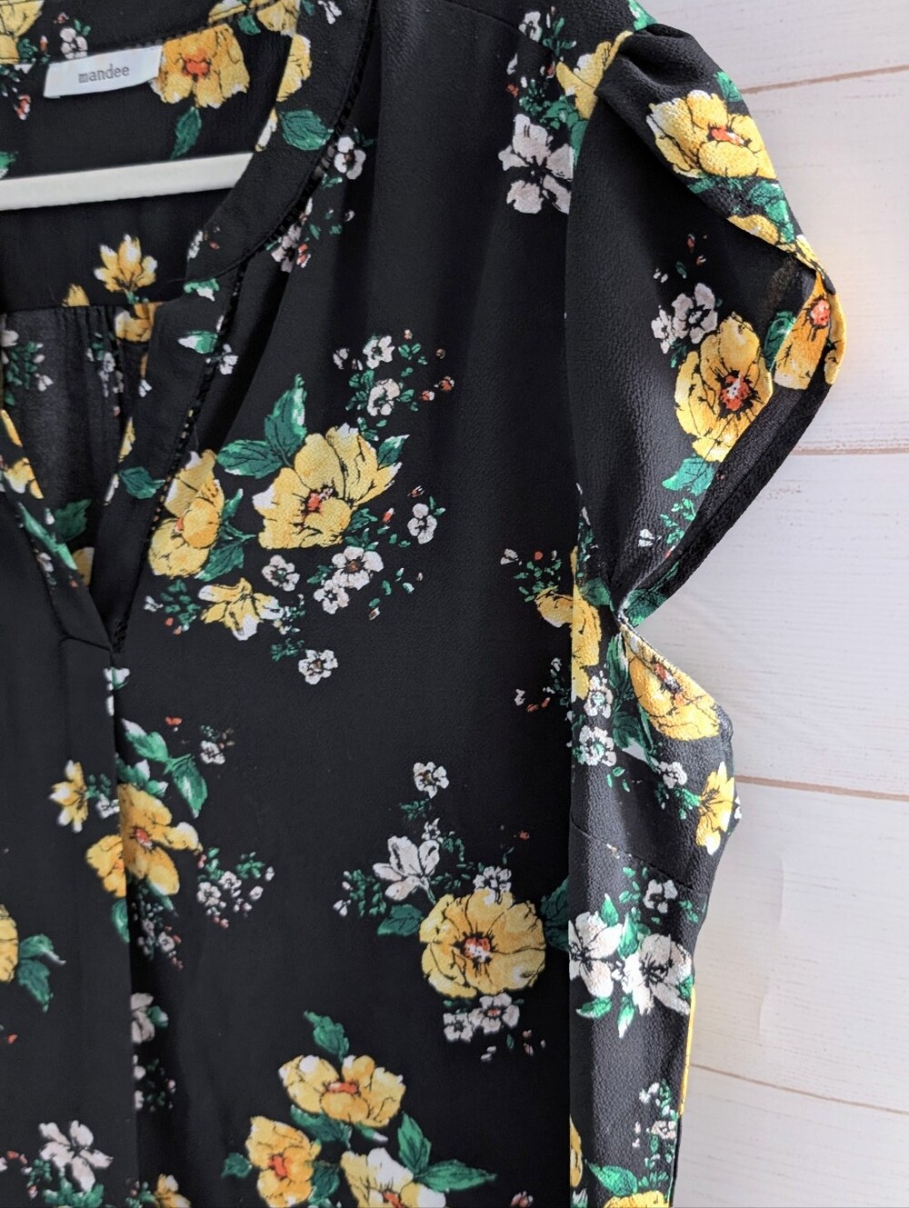 Mandee Black W/ Yellow 💛 Floral Blouse with Yellow and Green Bloom Plus Size 1x - Picture 3 of 7
